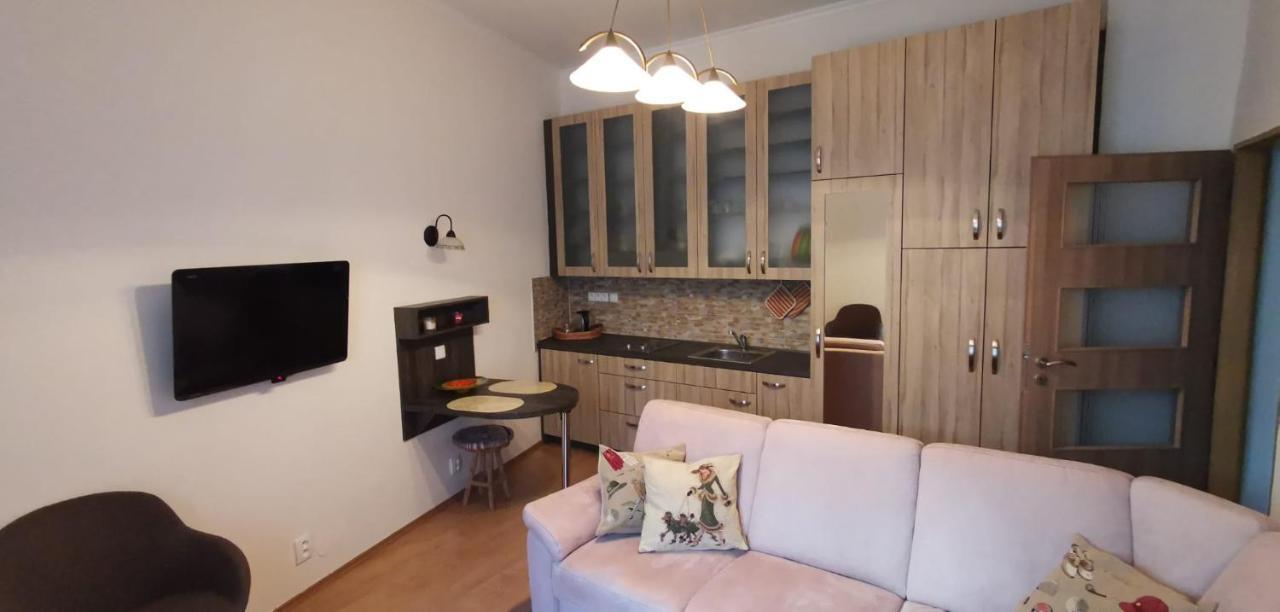 Apartmany U Hotelu Thermal Kv Karlovy Vary Luaran gambar